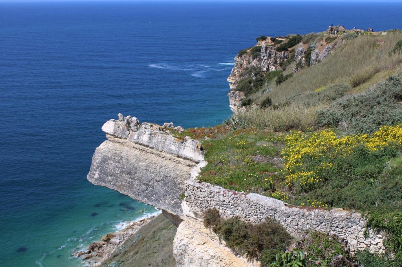 Casa Pisa Flores - Praia Da Nazare Bagian luar foto