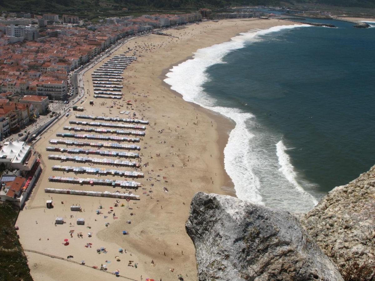 Casa Pisa Flores - Praia Da Nazare Bagian luar foto